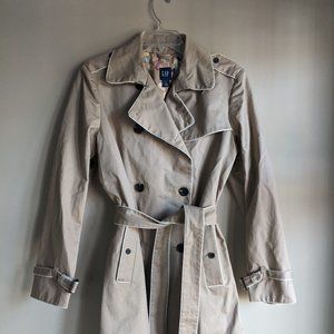 GAP Tan Trenchcoat with contrast piping